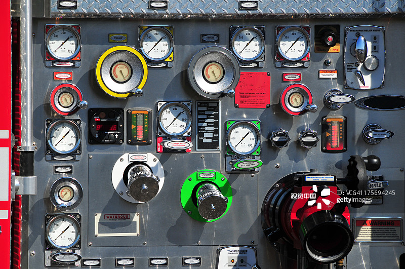 消防车仪表盘图片素材