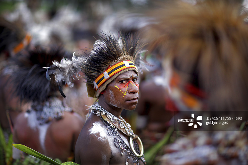 哈根山节上的部落舞蹈图片素材