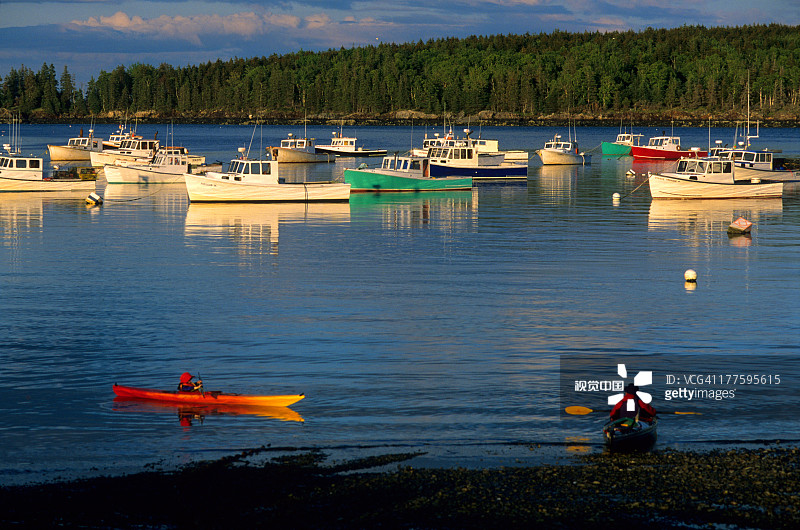 猫头鹰角港口海洋皮划艇图片素材