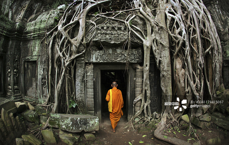 吴哥窟寺庙群的佛教僧侣图片素材