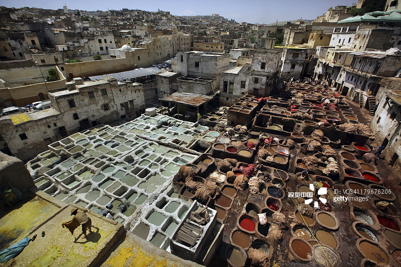摩洛哥非斯古老皮革染坊图片素材