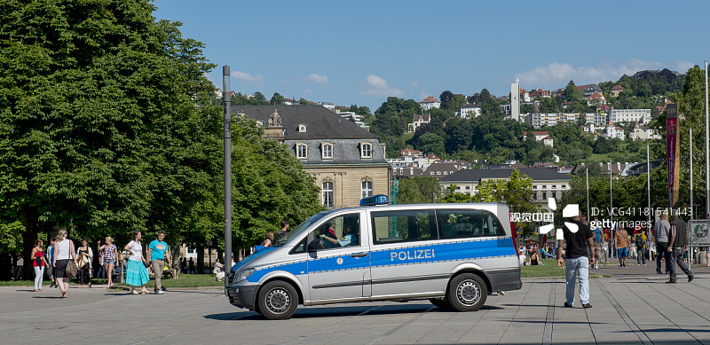 在Schlossplatz广场的警车图片素材