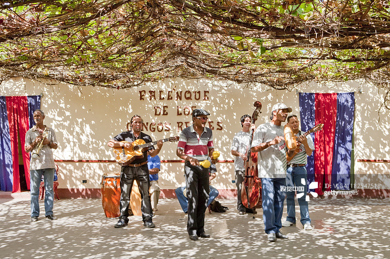 在Palenque de los Congos Reales酒吧的现场音乐图片素材