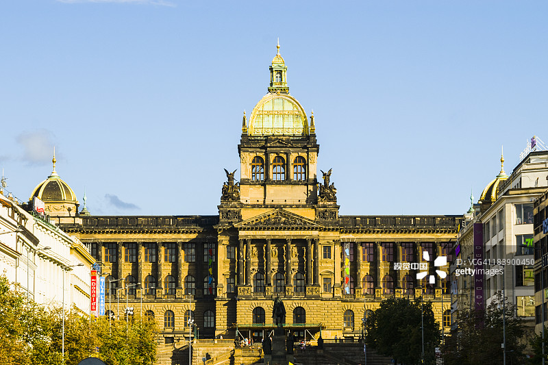 布拉格瓦茨拉夫广场图片素材