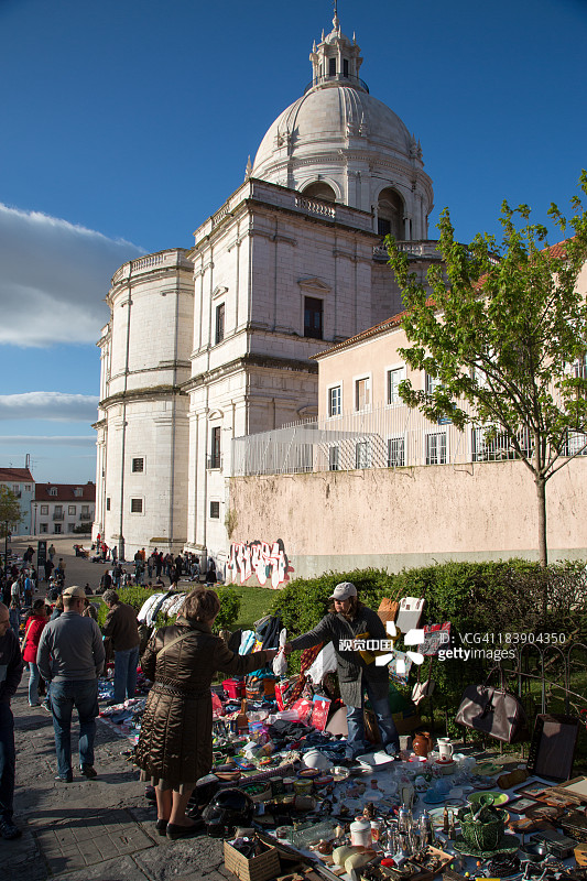 里斯本Feira da Ladra跳蚤市场与国家先贤祠图片素材