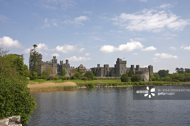 爱尔兰梅奥郡阿什福德城堡湖景图片素材