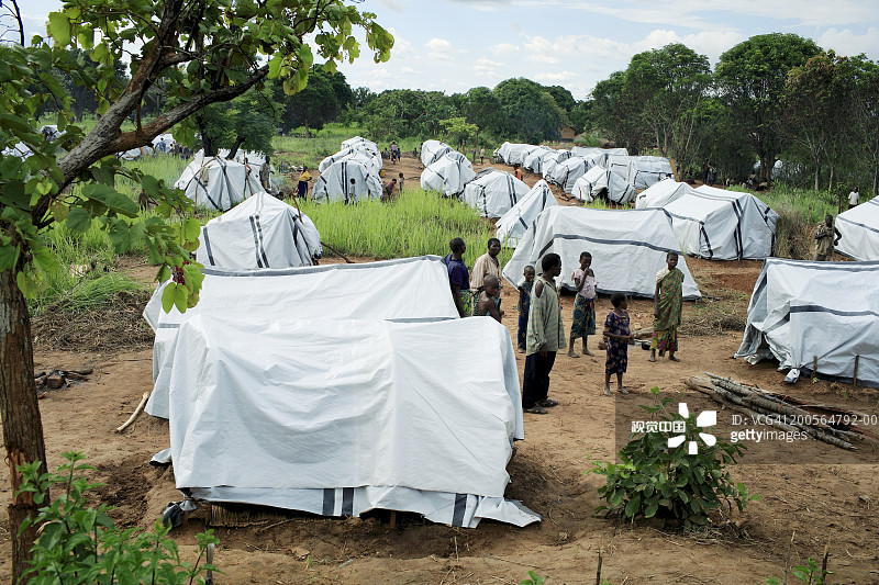 非洲刚果（金）加丹加省杜比难民营帐篷图片素材