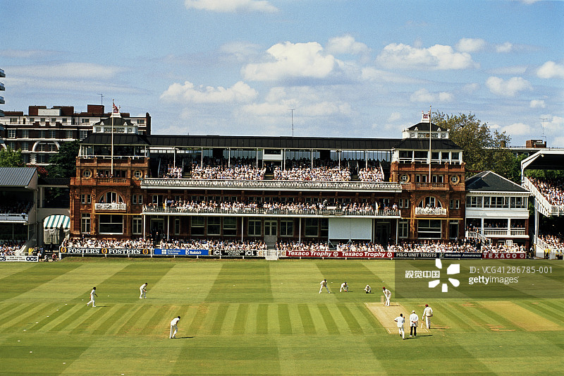 伦敦板球场比赛进行中图片素材