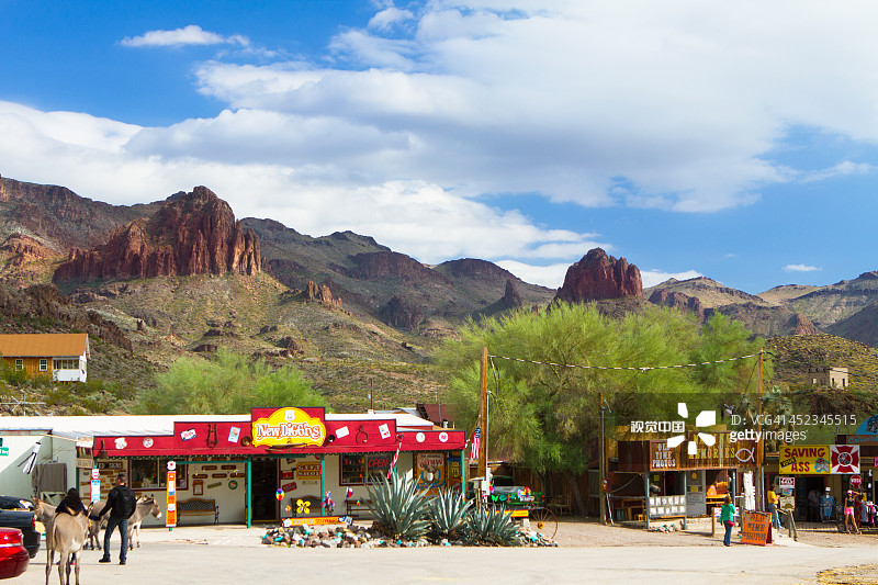 西部古老矿镇图片素材