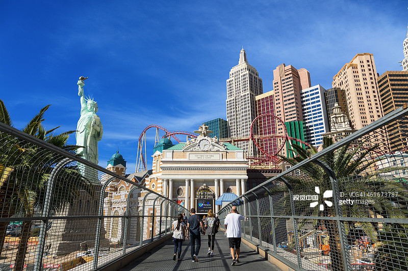 游客参观纽约赌场入口图片素材