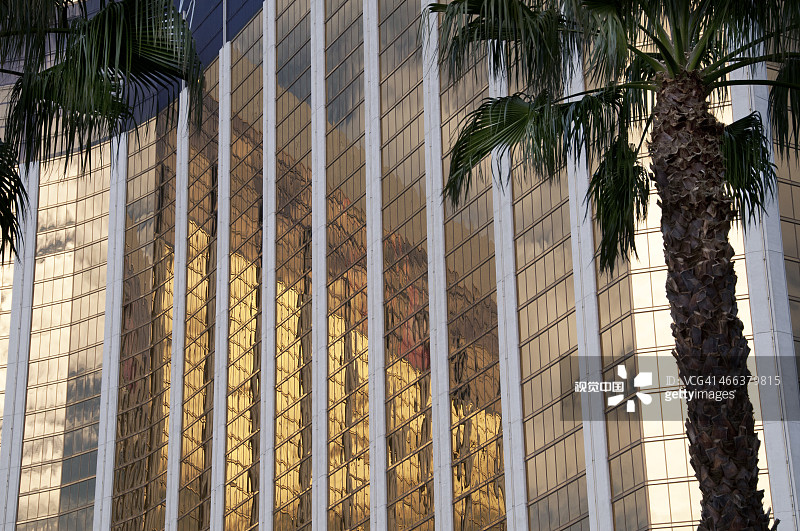 曼德勒海湾和棕榈树图片素材