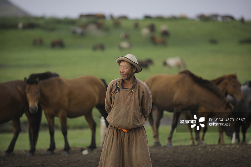 蒙古国游牧牧民家庭图片素材