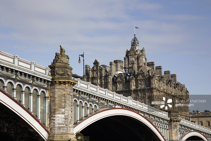 桥梁与巴尔莫勒尔酒店图片素材