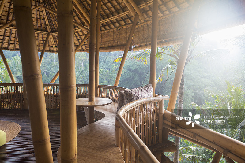 印度尼西亚巴厘岛乌布竹制酒店庭院图片素材