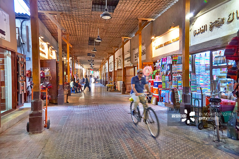 迪拜老市场的贸易集市图片素材