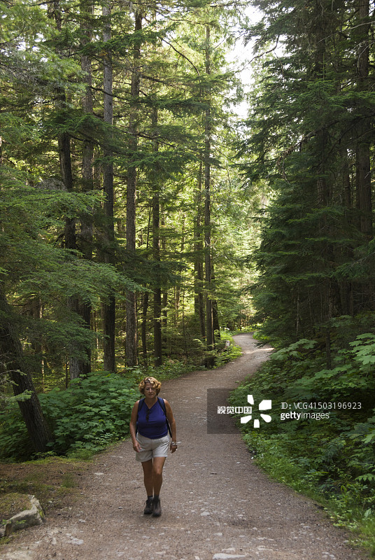 伯格湖步道图片素材
