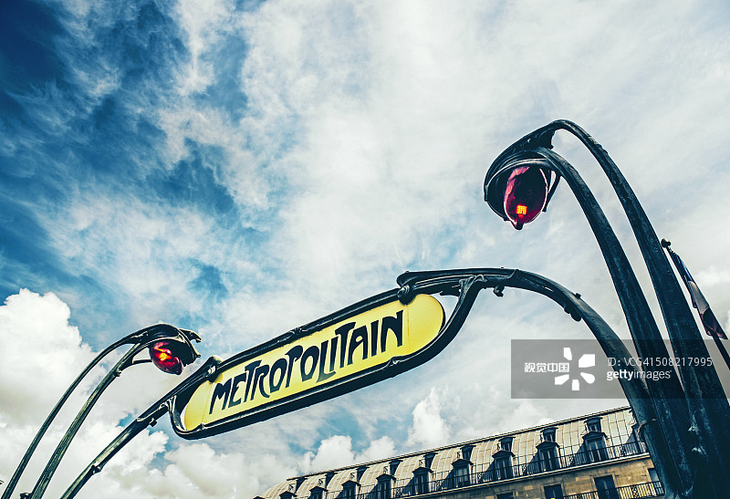 法国巴黎地铁站标志图片素材