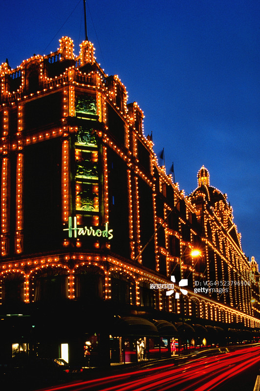 夜晚的哈罗德百货外景图片素材