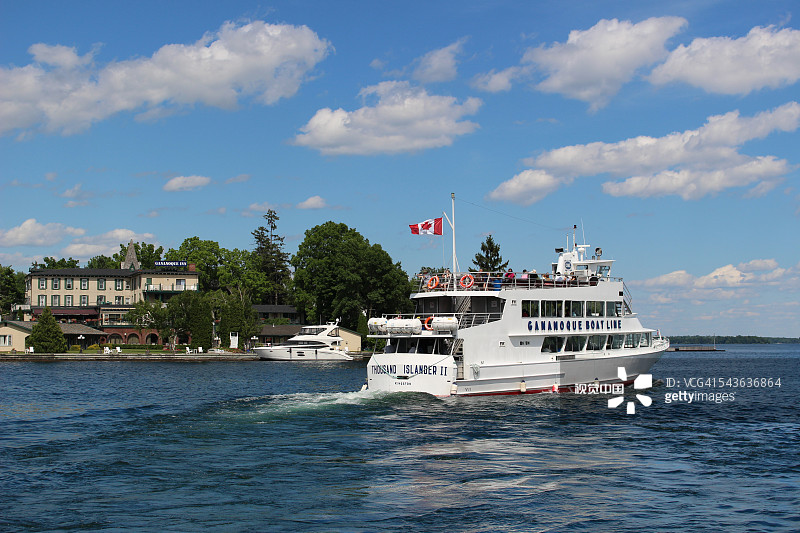 千岛群岛地区的邮轮，加拿大安大略省加纳诺克图片素材