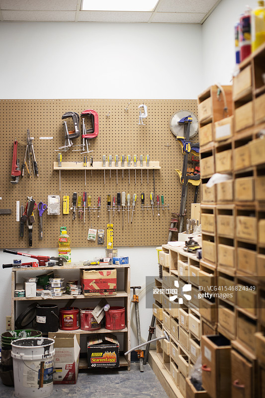 木工车间的工具和用品图片素材