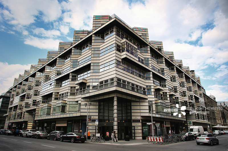 Quartier 206，柏林市中心弗里德里希大街上的高档百货商店和购物中心图片素材