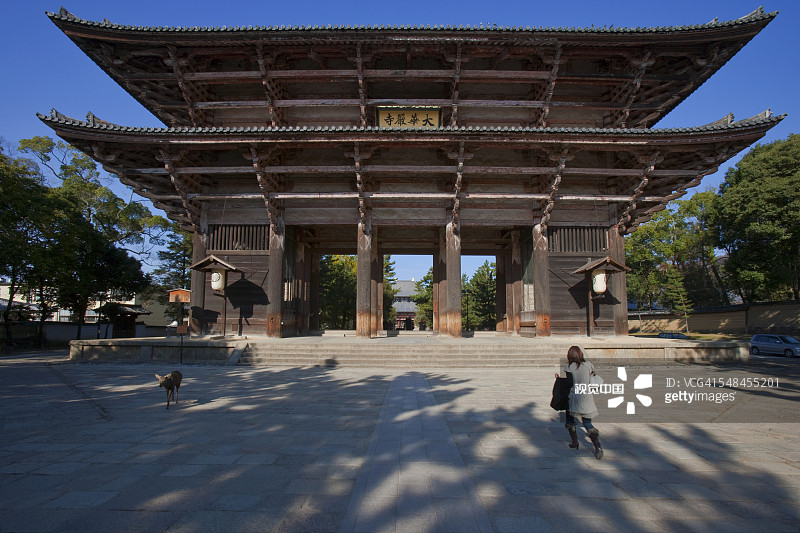 日本奈良东大寺的南大门图片素材