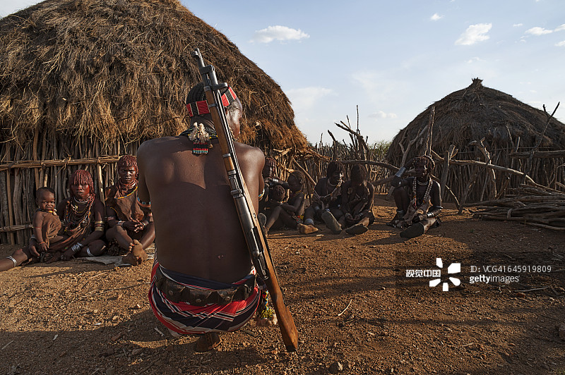 哈马尔部落战士图片素材