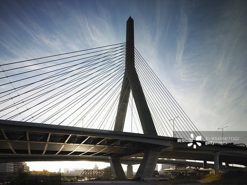 日落下的扎金大桥图片素材