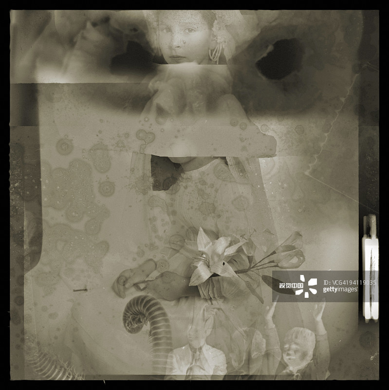 穿着圣餐礼服的女孩特写图片素材