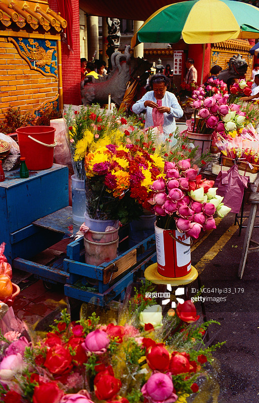 新加坡观音寺外的卖花人，东南亚图片素材