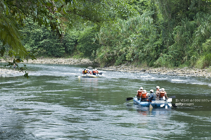 哥斯达黎加萨拉皮基河漂流图片素材